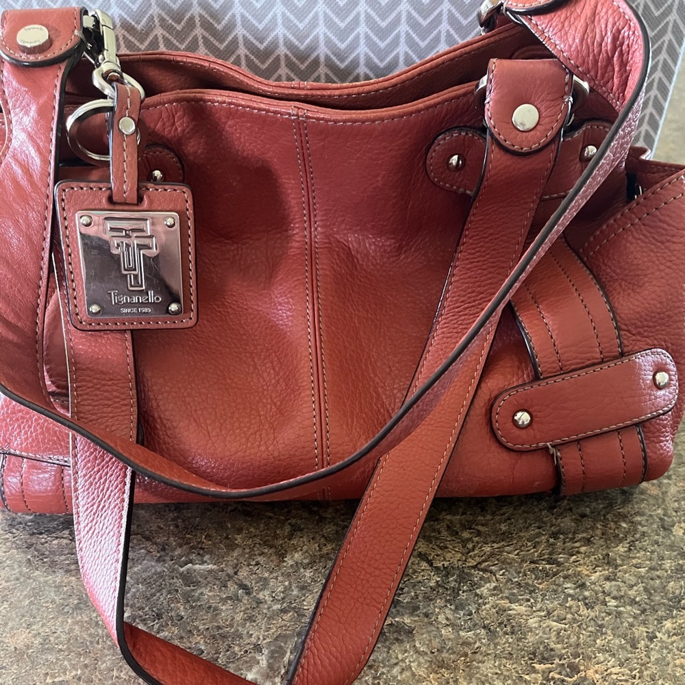 Tignanello leather purse